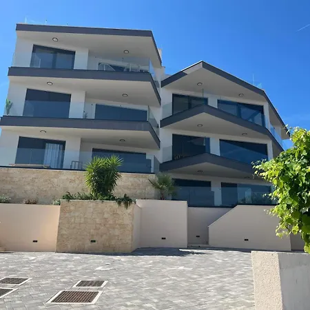La Vie - Okrug Gornij Trogir